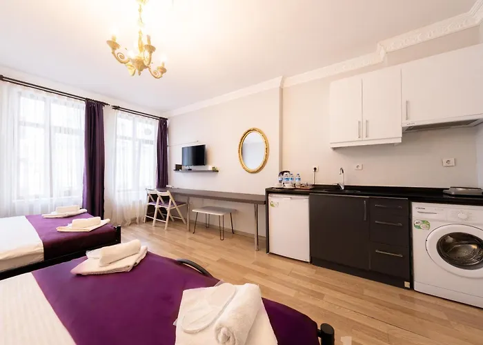 Deluxe Apart By Frame