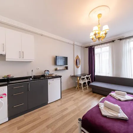 Deluxe Apart By Frame *