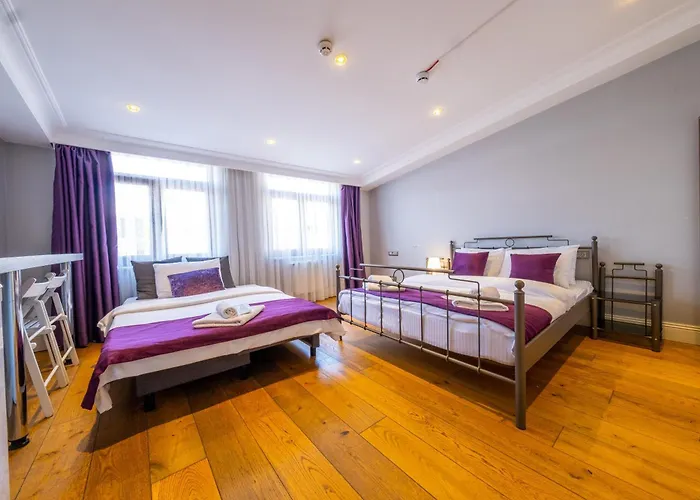 Deluxe Apart By Frame アパート *