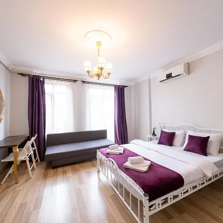 Deluxe Apart By Frame *